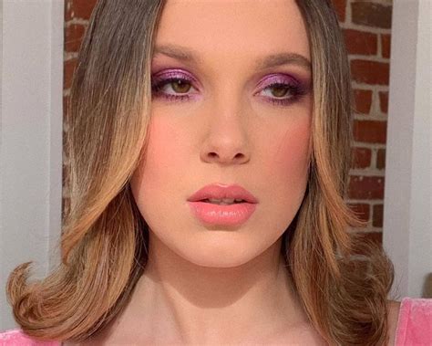 millie bobby brown pink